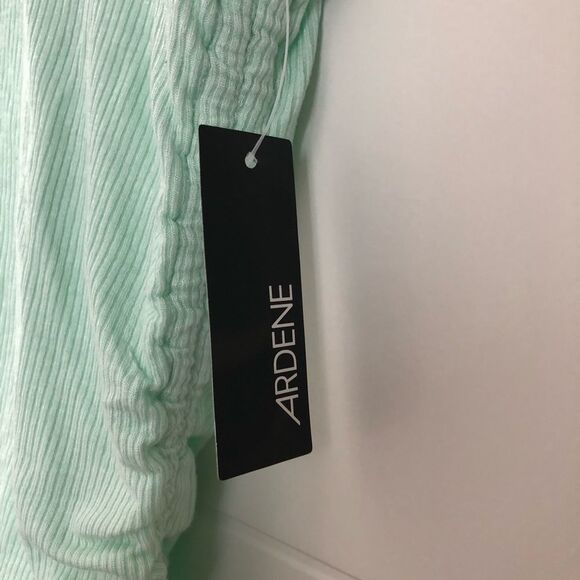 3/$25 Arlene Cropped side tie tee - Picture 3 of 5